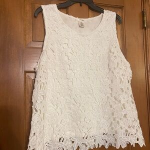 Ultra Pink Floral Lace Sleeveless Lined Blouse - White, Size‎ XL